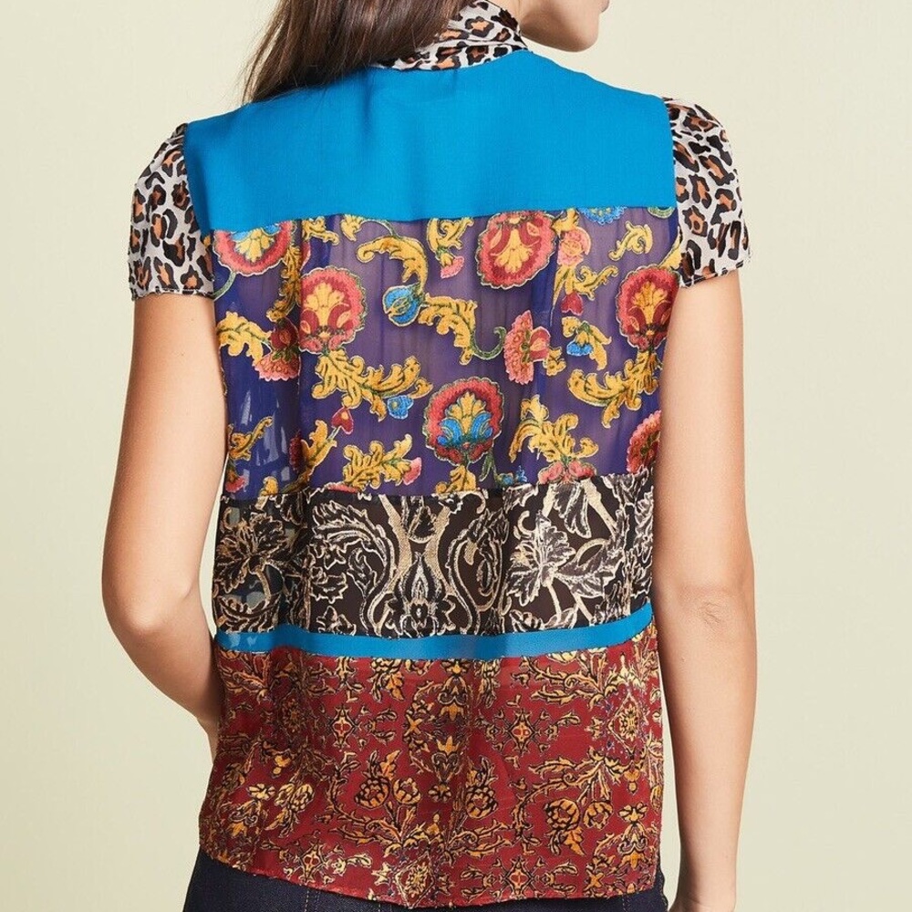 Alice + Olivia Jeannie Bow-collar Print Blouse - Picture 7 of 9